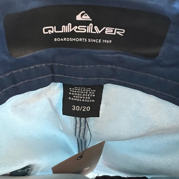 Quiksilver Boys' Boardshorts with UPF 50+ Sun Protection, Quick Dry Swim Shorts - Picture 6 of 7